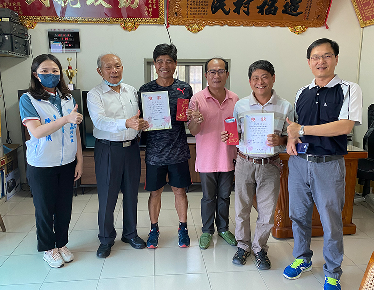 麦寮、台西乡子弟奖助学金发放